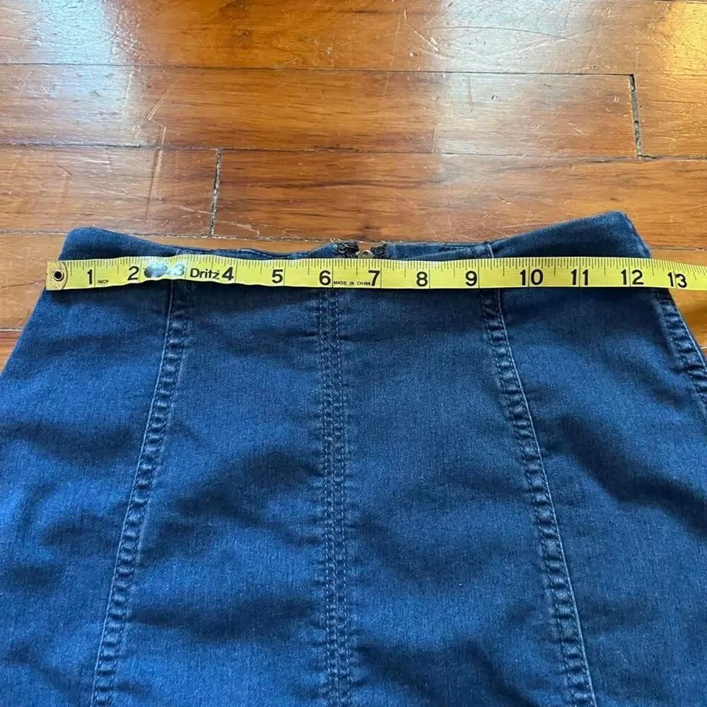 Free People Denim Jean Mini Skirt Size S 70s Style Retro Boho Zipper Closure